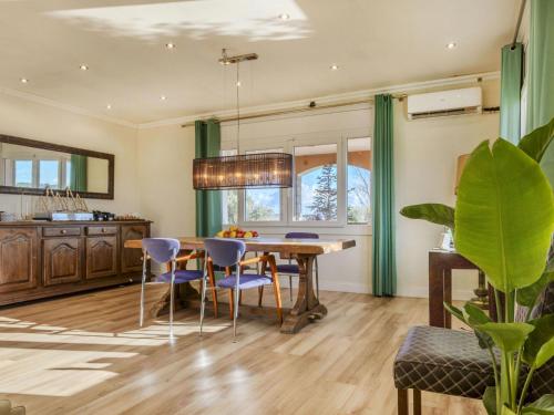 Konyha, Villa Finca el Olivar-1 by Interhome in Can Farell