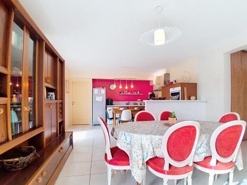 köök, Holiday Home Briasel by Interhome in La Bernerie-En-Retz