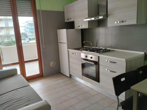 廚房, Claudia Residence in 亞得里亞海的阿爾巴