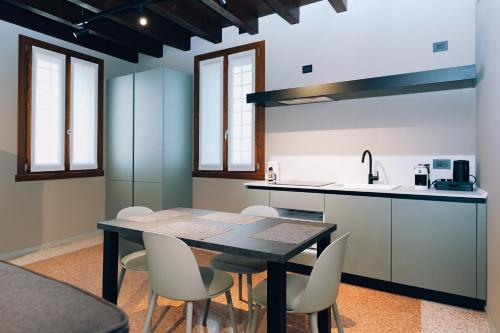 . Legnago Suite Apartments