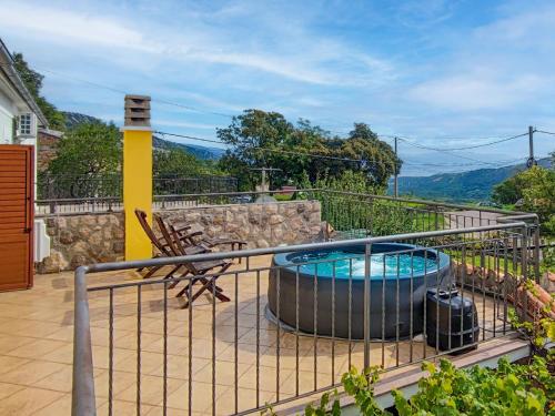 泳池, Holiday Home Podgori by Interhome in 巴里比