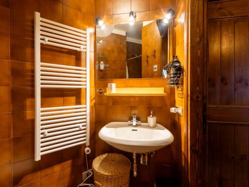 Baño, Studio Diga Studio by Interhome in Madesimo