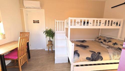 1 bunk bed