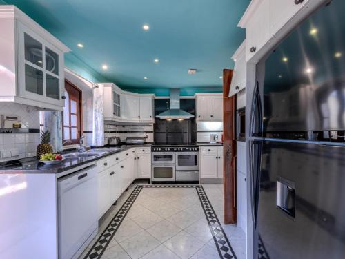 Konyha, Villa Nara by Interhome in Quarteira
