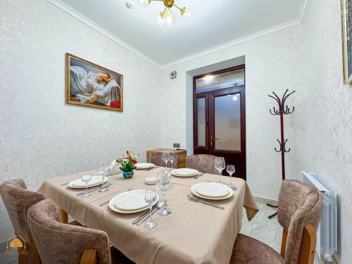 River Hotel Restaurant in Quba