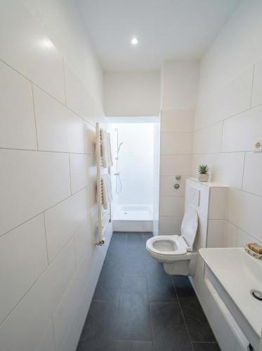 Gemütliche 2 Zimmer Wohnung direkt am Rhein in Köln, Deutschland