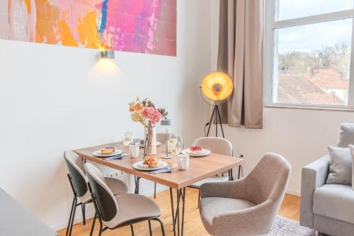 Létesítmények, Simply Urban Loft Living, Tiefgarage, Terrasse, Glasfaser WLAN in Forchheim