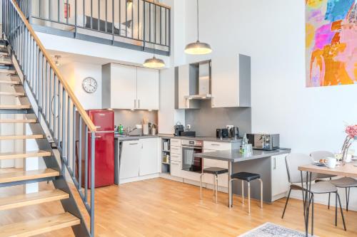 Létesítmények, Simply Urban Loft Living, Tiefgarage, Terrasse, Glasfaser WLAN in Forchheim