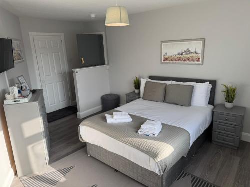 Riverside House 5