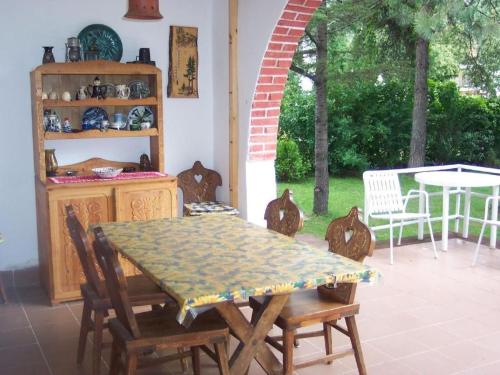 Apartment Appartement A in Strandnähe mit Terrasse und Grill by Interhome – khách sạn tại Balatonfoldvar