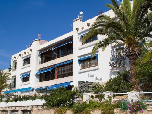 Apartment Wohnung in Cala mit Großem Balkon by Interhome