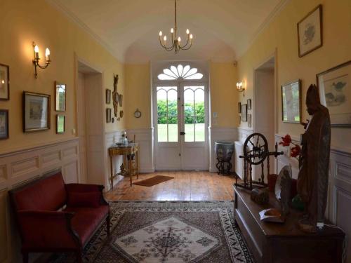 Holiday Home Altehrwürdiges Landhaus mit Pool in Aquitanien für 12 Personen by Interhome (Holiday Home Altehrwurdiges Landhaus mit Pool in Aquitanien fur 12 Personen by Interhome) in Saint-Agne