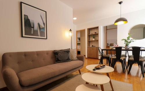 Stylish & Bright 2BR in Miraflores