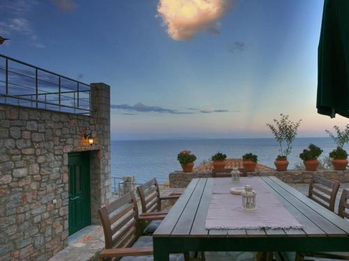 숙소 외관, Holiday Home Leonardo da Vinci Villa by Interhome in 리바디 (티로스)