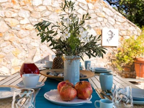 ระเบียง/ชานเรือน, Holiday Home Mahatma Gandhi Villa by Interhome in ลิวาดี (ติรอส)