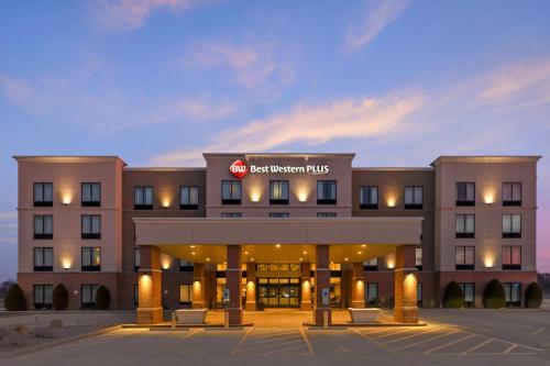 Best Western Plus Centralia Hotel & Suites - image 44