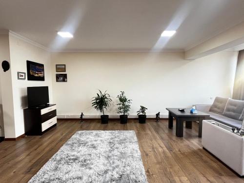 A unique artist's apartment in Vagharshapat