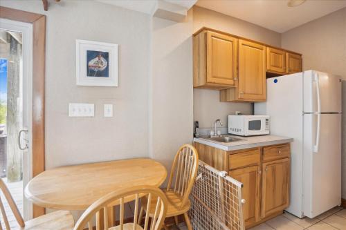 5863 - Belvidere East - image 3