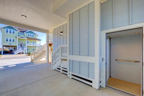 5547 - Sailfish Station - image 3