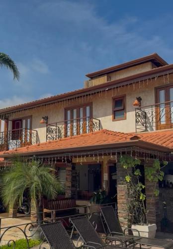 Svømmebasseng, Casa Melville Hospedagem - Sua Casa de Alto Padrão no Coração de Ubatuba! (Casa Melville Hospedagem - Sua Casa de Alto Padrao no Coracao de Ubatuba!) in Ubatuba