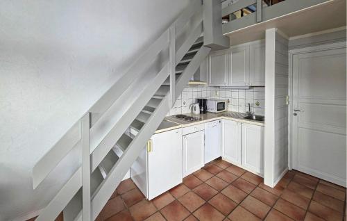 Konyha, Stunning Home In Krokkleiva With Sauna in Sundvollen