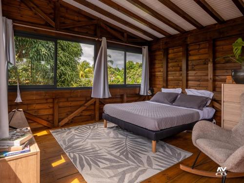Bungalow en duplex avec Jacuzzi in ซานต์ โรเซ