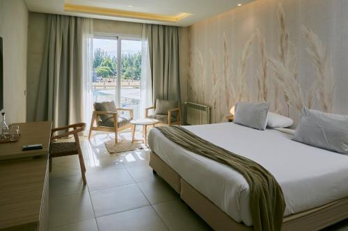 Howard Johnson Alcántara Boutique Hotel Chacras de Coria by Wyndham (Howard Johnson Alcantara Boutique Hotel Chacras de Coria by Wyndham) in 루한 데 쿠요