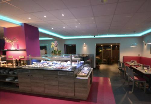 Ресторан, Best Hotel in La Ferte-sous-Jouarre
