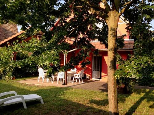 Maison charmante a Stotzheim avec jardin et terrasse in 斯托澤姆