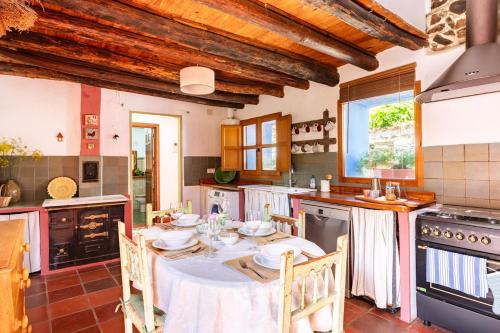 Bonita Casa Rural en la Sierra de Aracena in Santa Analareala