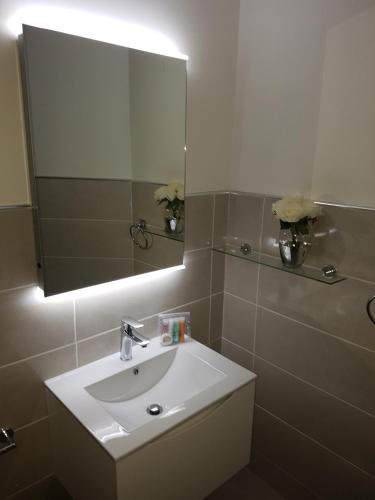 Cohannon Inn - image 2
