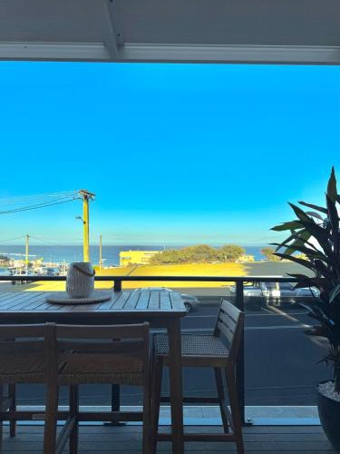 Merewether By The Beaches Newcastle, Free Parking, Ocean View in Merewether