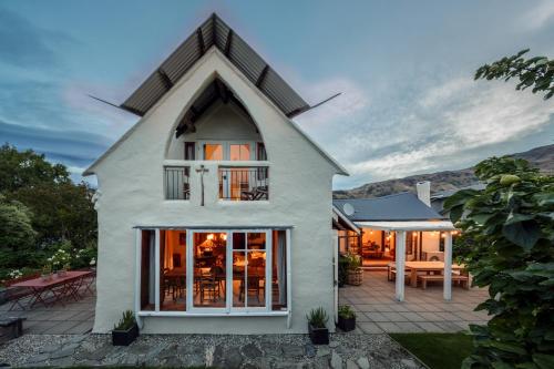 Stone Street Cottage by Sothebys Luxury Rental Homes - image 5