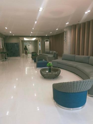 Kings Staycation at Sea Residences near SM Mall of Asia