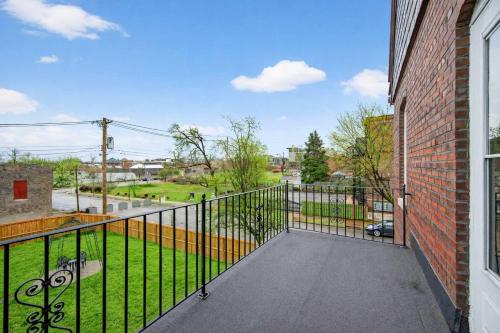 Cozy Central West End Home Near Downtown STL ABODEbucks - image 3