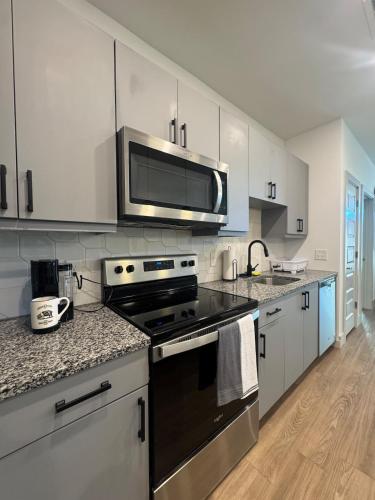 Deluxe Escape 2 Where luxury meets comfort in Peoplestown
