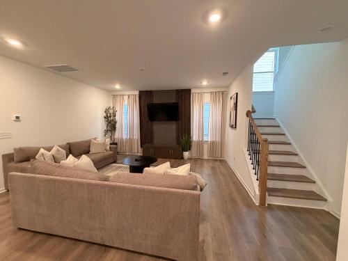 4BR Luxury House 12 mins from Downtown Raleigh in 나이트데일