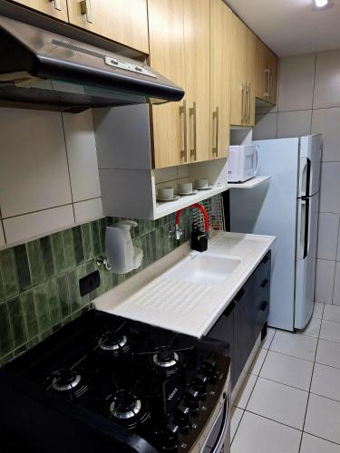 Apto 3 dorms proximo a UFABC e CPTM in 聖安德烈