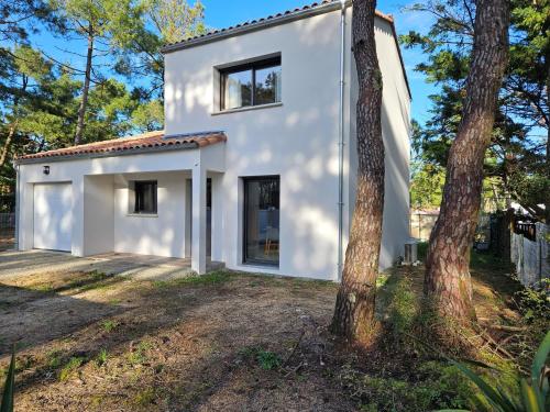 Villa neuve 6 pers., animaux sur demande, proche plage et forêt