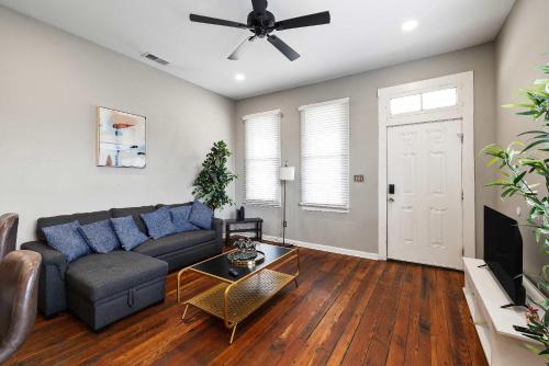 Historic CozySuites 4BR 2BA with a modern touch – khách sạn tại Old Louisville