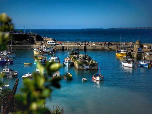 Facilities, Lighthouse Cottage in Trevarrian