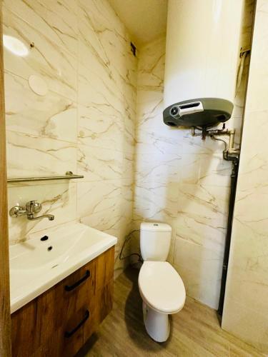Modern Gem near Karlovy Vary Center