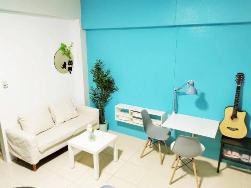 Stay with Ease at Grand Residence 12 - image 4
