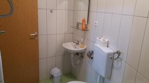 Guest House Nana - image 4