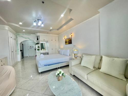 Viewtalay Condo 6 By Pat 42 in Pattaya