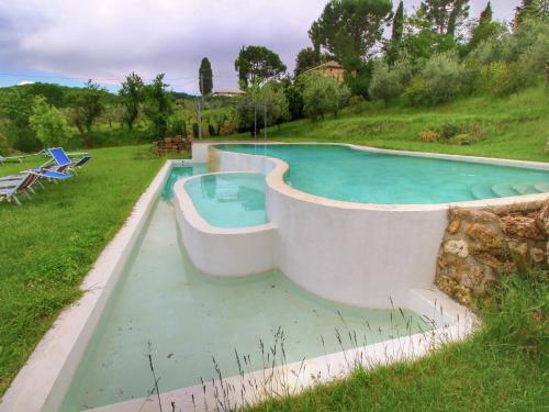Heritage Villa in Tuscany with Swimming Pool