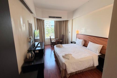 room detail thumbnail 0