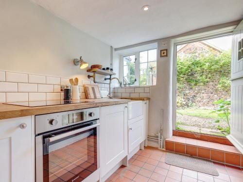 Kitchen, Bella's Cottage in Stiffkey