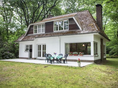 This atmospheric holiday home - Location saisonnière - Zoersel