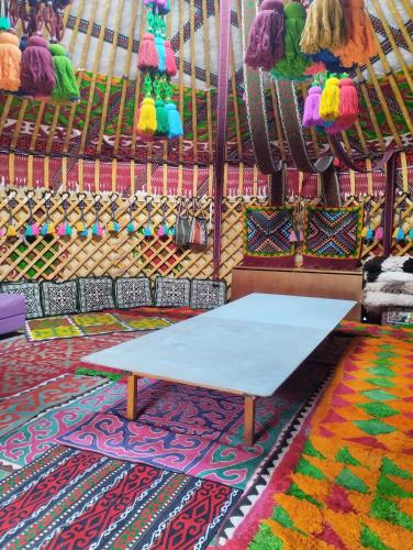 Ēdiens un dzērieni, Guest House Choi-Tal in Tong